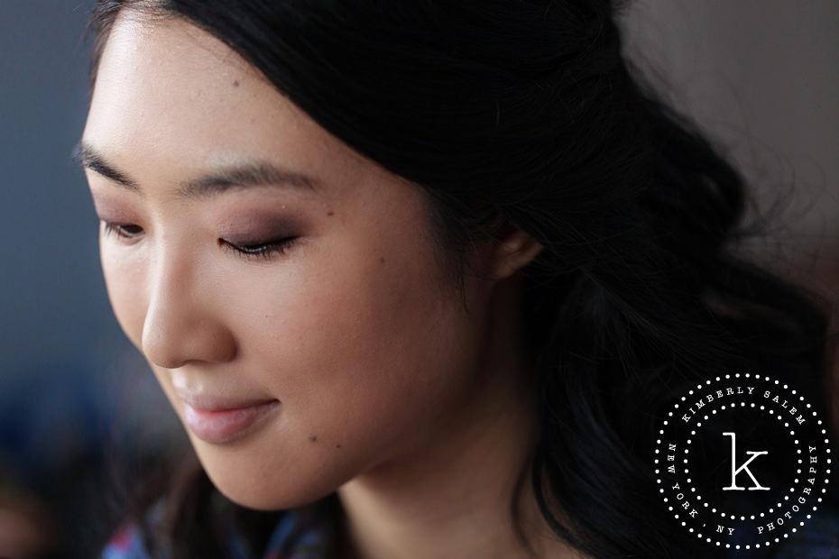 bride - horizontal portrait - getting ready